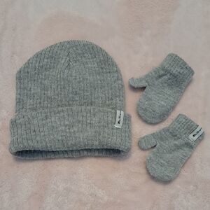 Ben Sherman Gray Knit Beanie and Mittens Set
